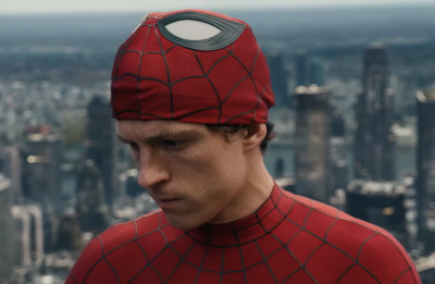 No novo trailer do quarto filme com Tom Holland, Homem-Aranha enfrenta desafios solitários e perigos inéditos.