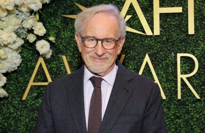 Steven Spielberg alerta: “A IA não deve ser a última palavra